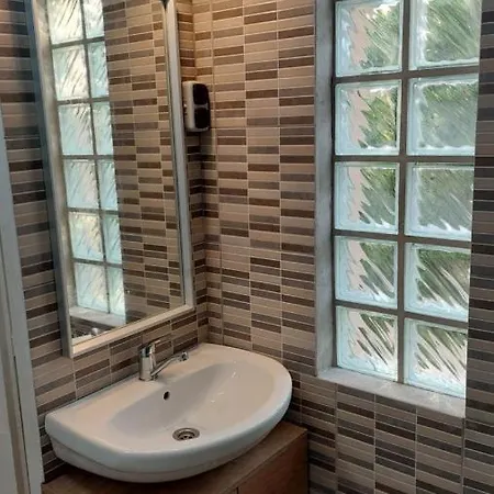 Oazis Apartman, Gardony, Velencei-to Appartamento *