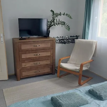 Oazis Apartman, Gardony, Velencei-to Gárdony